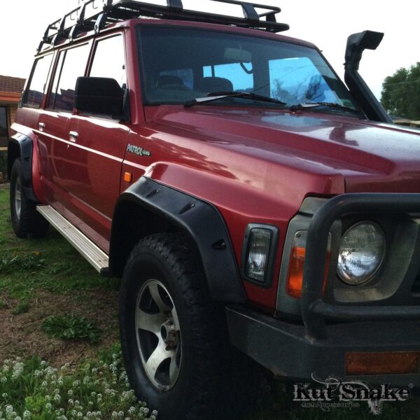 Nissan Patrol Y60 - Kut Snake tiivalaiendid (100 mm)
