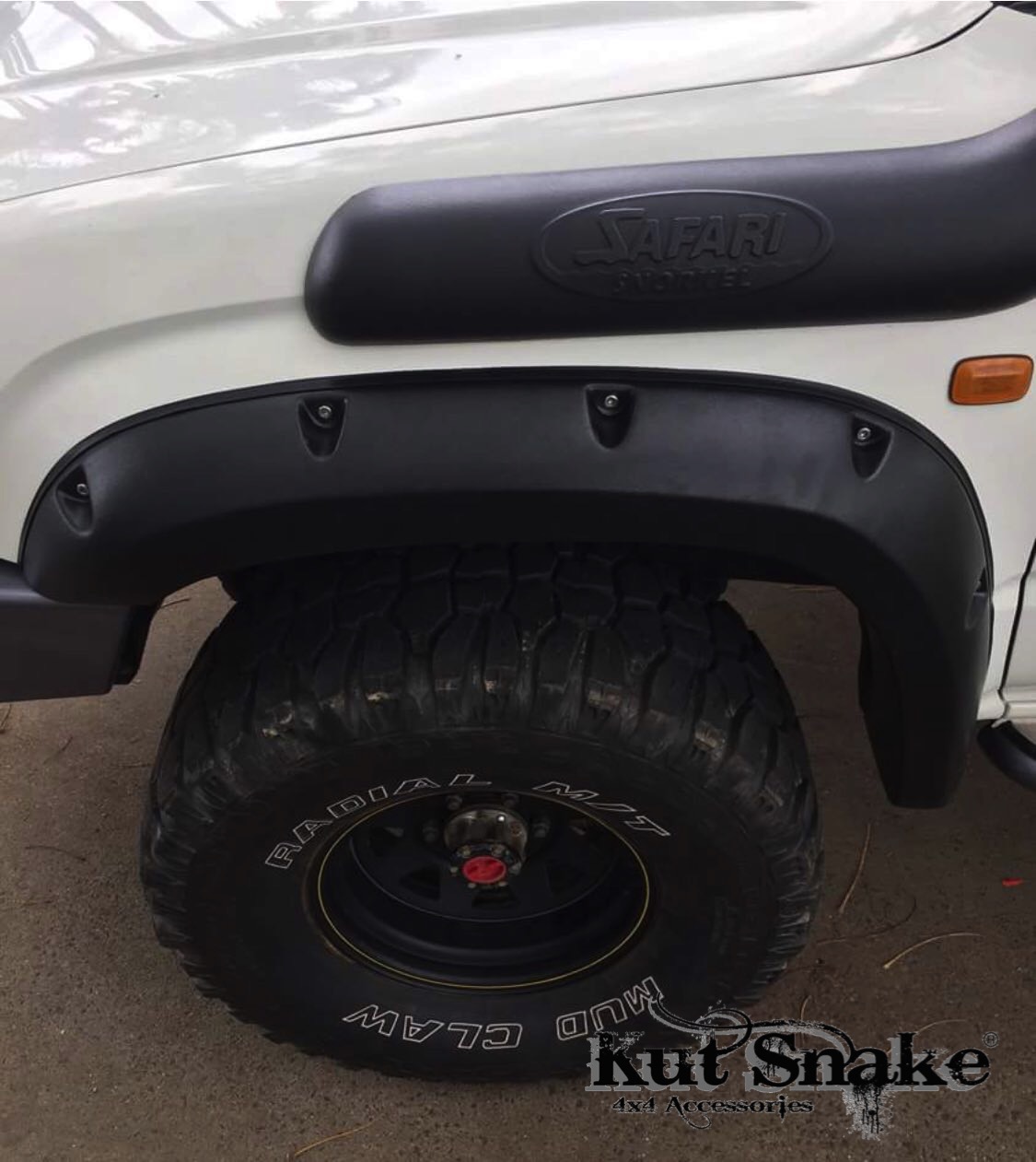 Toyota HiLux 167 Double Cab- Kut Snake tiivalaiendid (95 mm) - Pilt 2