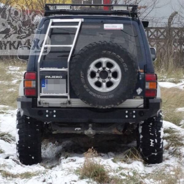 MITSUBISHI PAJERO II 91-99 (lühike)- Fabryka 4x4 metallist tagastange plastikust tiivalaiendite puhul