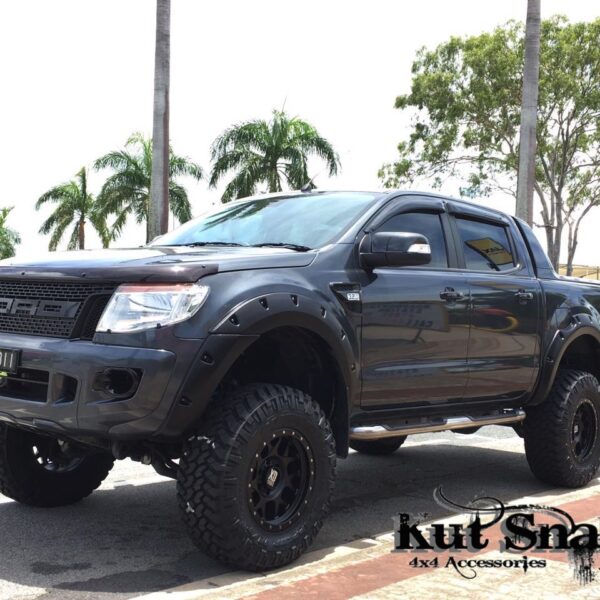 Ford Ranger PX1 - Kut Snake tiivalaiendid (40 mm)