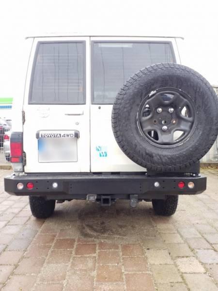 TOYOTA LAND CRUISER HZJ 78 - Fabryka 4x4 metallist tagastange