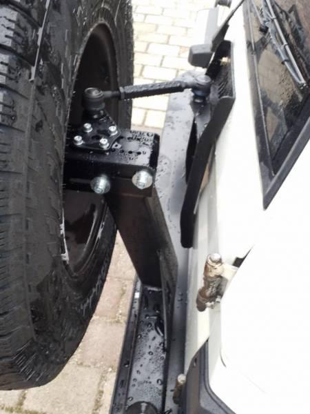 TOYOTA LAND CRUISER HZJ 78 - Fabryka 4x4 rattahoidja