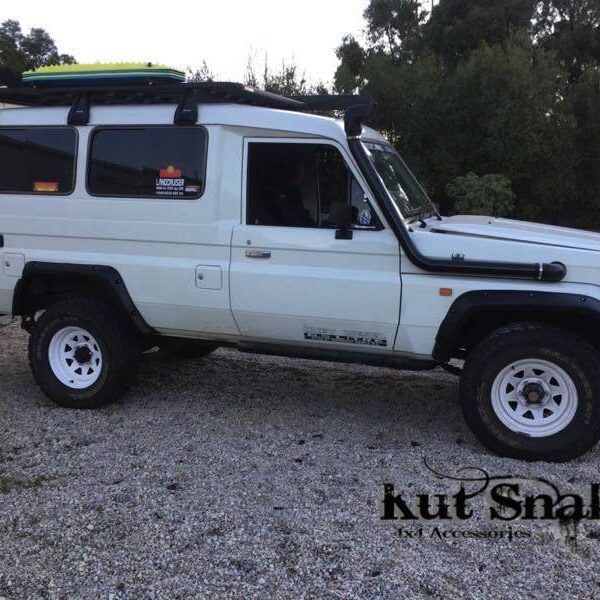 Toyota Land Cruiser 1985-2007 - Kut Snake tiivalaiendid (55 mm)
