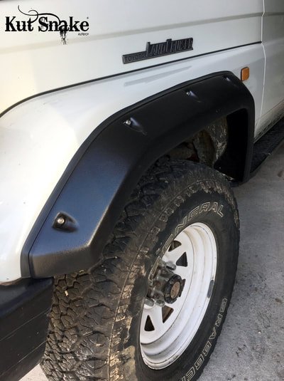 Toyota Land Cruiser 75 & 79 esimesed tiivalaiendid - Kut Snake tiivalaiendid (50 mm)