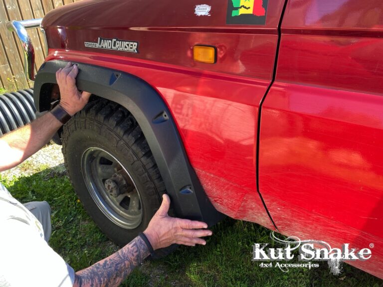 Toyota Land Cruiser Light Duty LJ7 seeria 2, KZJ7 1990 – 1996 - Kut Snake tiivalaiendid (50 mm)