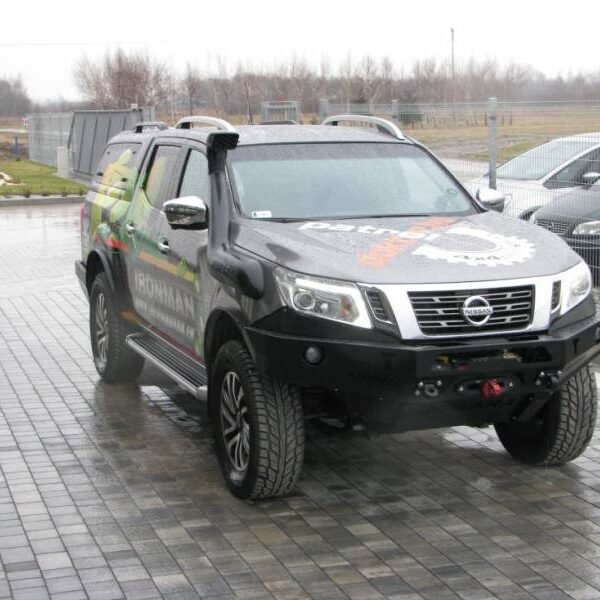 Nissan Navara D23 2014- Fabryka 4x4 metallist esistange